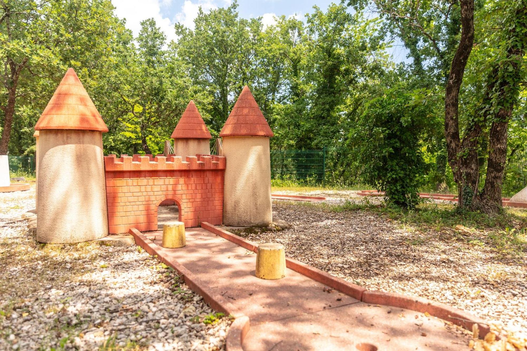 Camping Domaine De Chaussy Lagorce  Exterior photo
