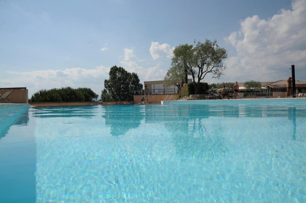 Camping Domaine De Chaussy Lagorce  Exterior photo